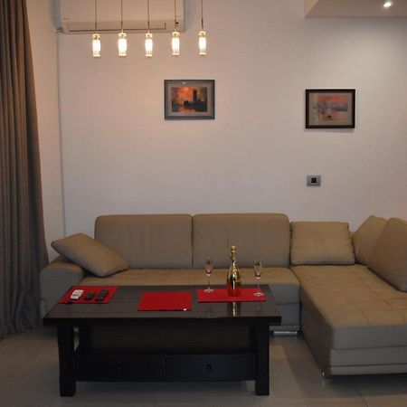Revenu Apartments Μπούντβα Εξωτερικό φωτογραφία